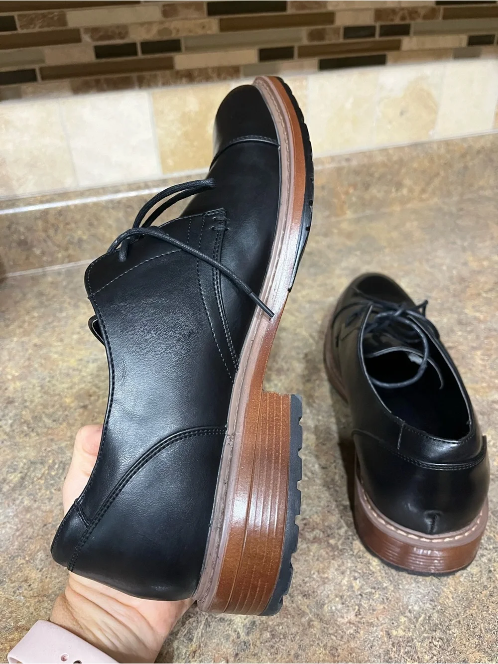 Perry Ellis description sharp